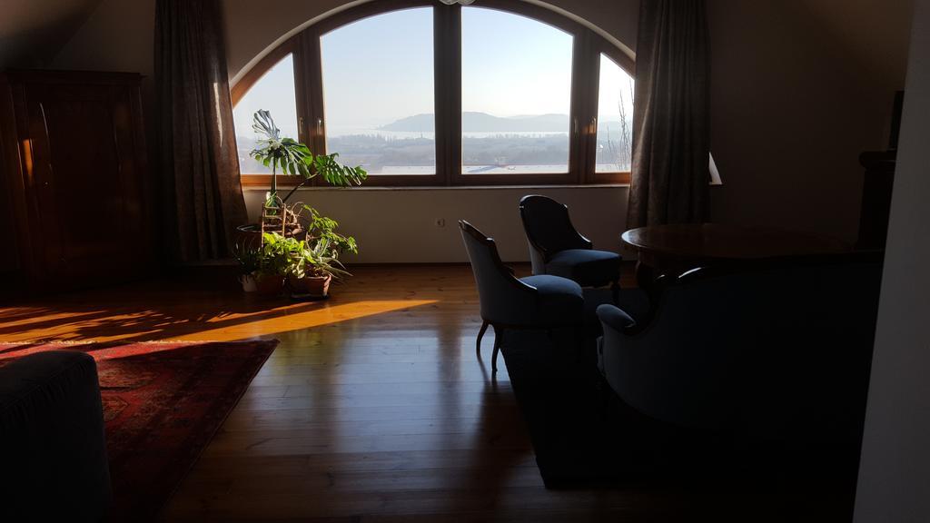 באלאטונפורד Koczor Winery & Guesthouse מראה חיצוני תמונה
