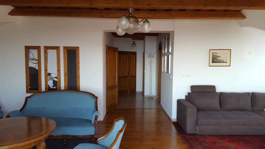 באלאטונפורד Koczor Winery & Guesthouse מראה חיצוני תמונה